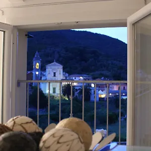 apartments-arcobaleno.hotelitalianriviera.com/